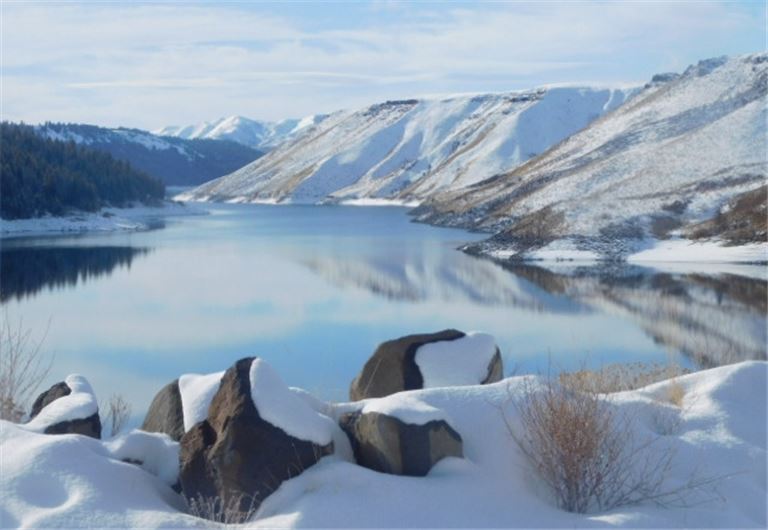 Idaho Mountain Lake Resort For Sale For Sale in Featherville, Idaho