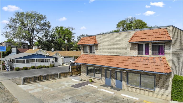 Naturopathic Practice and Retail For Sale