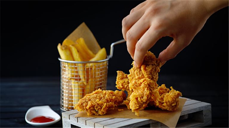 Three Popular Franchise Restaurants #64874