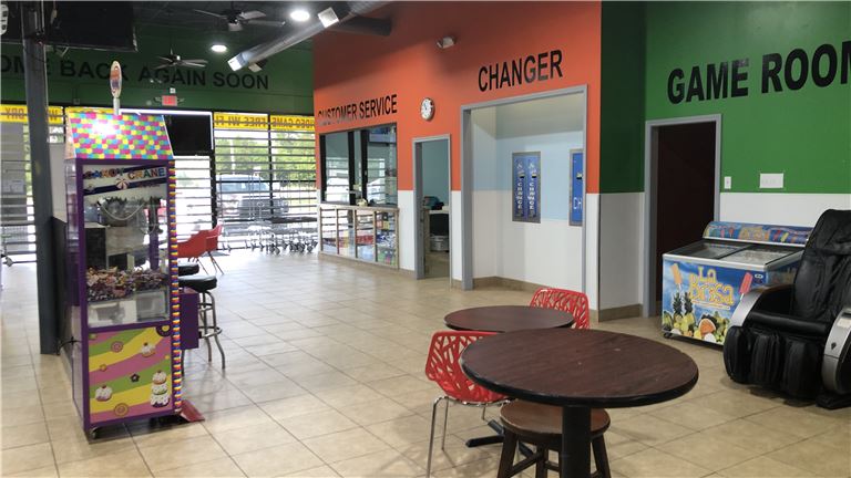 Profitable Washateria in Spring TX