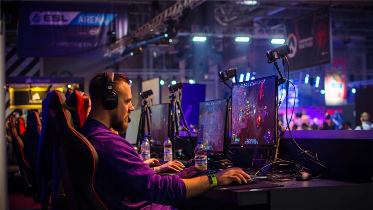 Influencer Marketing/ Video Game Service