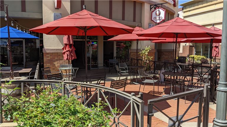 Restaurant at Crossings at Corona