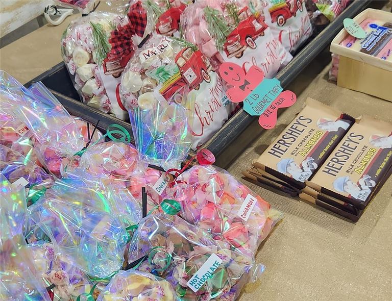 Popcorn and Sweet Shop on a Busy Road. Price Reduction Weekly!! For