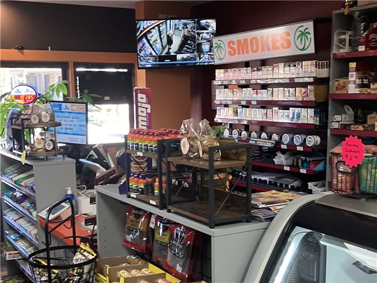 Market & Beer & Wine w/ Rental Orange County For Sale in