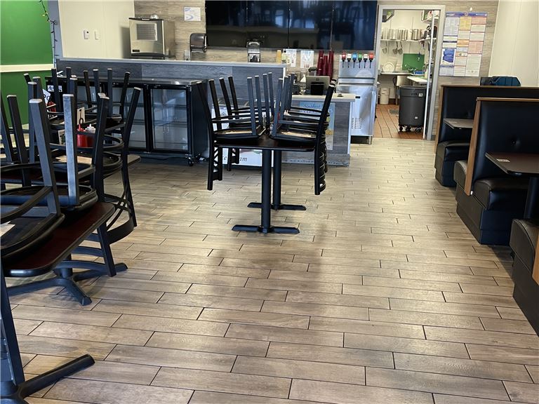 Must Sell Fast Casual Restaurant (QSR) Cave Creek For Sale in Cave